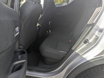 Photo 7 du bon plan TOYOTA C-HR 122h Graphic 2WD E-CVT occasion à 17900 €