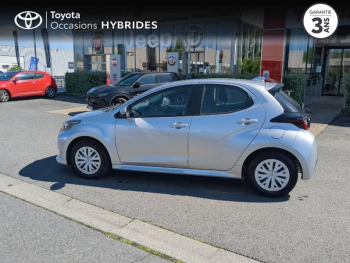 Photo 3 du bon plan TOYOTA Yaris 116h Dynamic Business 5p + Programme Beyond Zero Academy MY22 occasion à 19990 €
