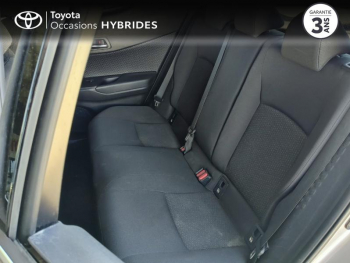 Photo 12 du bon plan TOYOTA C-HR 122h Edition 2WD E-CVT RC18 occasion à 18890 €