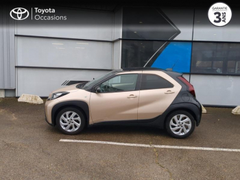 Photo 3 du bon plan TOYOTA Aygo X 1.0 VVT-i 72ch Design S-CVT occasion à 15990 €