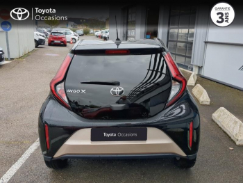 Photo 4 du bon plan TOYOTA Aygo X 1.0 VVT-i 72ch Design S-CVT occasion à 15990 €