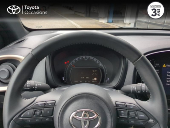 Photo 13 du bon plan TOYOTA Aygo X 1.0 VVT-i 72ch Design S-CVT occasion à 15990 €