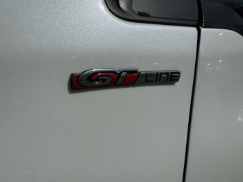 Photo 10 du bon plan PEUGEOT 2008 1.2  110ch  GT Line occasion à 12990 €