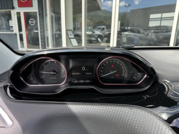 Photo 29 du bon plan PEUGEOT 2008 1.2  110ch  GT Line occasion à 12990 €