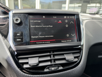 Photo 38 du bon plan PEUGEOT 2008 1.2  110ch  GT Line occasion à 12990 €