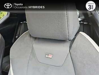 Photo 24 du bon plan TOYOTA C-HR 184h GR-Sport 2WD E-CVT MY20 occasion à 25990 €