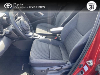 Photo 11 du bon plan TOYOTA Yaris 116h Design 5p MY22 occasion à 21990 €