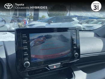 Photo 17 du bon plan TOYOTA Yaris 116h Design 5p MY22 occasion à 21990 €