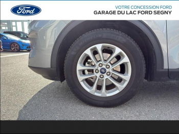 Photo 4 du bon plan FORD Kuga 2.5 Duratec 180ch Hybrid FlexiFuel Titanium Powershift occasion à 29990 €