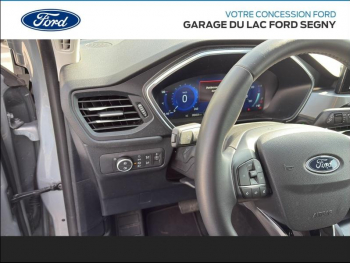 Photo 14 du bon plan FORD Kuga 2.5 Duratec 180ch Hybrid FlexiFuel Titanium Powershift occasion à 29990 €