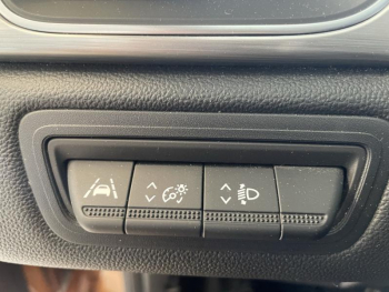 Photo 13 du bon plan RENAULT Captur 1.3 TCe 130ch FAP Intens - 20 occasion à 18490 €