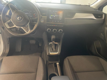 Photo 11 du bon plan RENAULT Captur 1.6 E-Tech hybride 145ch Evolution occasion à 23990 €