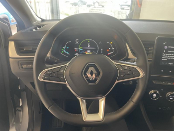 Photo 13 du bon plan RENAULT Captur 1.6 E-Tech hybride 145ch Evolution occasion à 23990 €