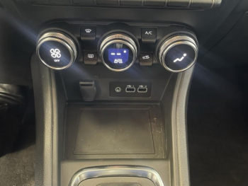 Photo 19 du bon plan RENAULT Captur 1.6 E-Tech hybride 145ch Evolution occasion à 23990 €