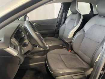 Photo 5 du bon plan RENAULT Captur 1.6 E-Tech hybride 145ch Intens -21 occasion à 19990 €