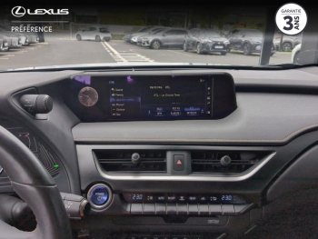 Photo 15 du bon plan LEXUS UX 250h 2WD Executive MY20 occasion à 24980 €