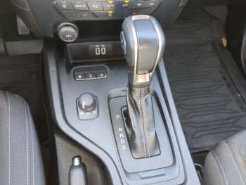 Photo 18 du bon plan FORD Ranger VUL 2.0 TDCi 170ch Super Cab Wolftrak BVA10 occasion à 34000 €