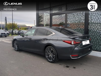 Photo 2 du bon plan LEXUS ES 300h Luxe MY23 occasion à 39990 €