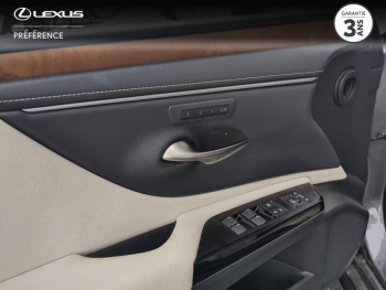 Photo 15 du bon plan LEXUS ES 300h Luxe MY23 occasion à 39990 €