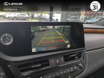 Photo 18 du bon plan LEXUS ES 300h Luxe MY23 occasion à 39990 €