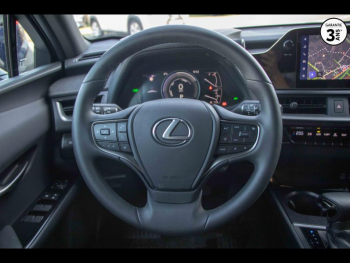 Photo 6 du bon plan LEXUS UX 250h Pack 2WD occasion à 26690 €