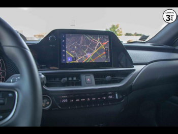 Photo 9 du bon plan LEXUS UX 250h Pack 2WD occasion à 26690 €