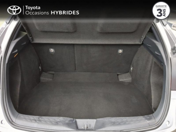 Photo 10 du bon plan TOYOTA C-HR 122h Design 2WD E-CVT RC18 occasion à 20990 €