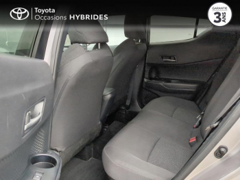 Photo 12 du bon plan TOYOTA C-HR 122h Design 2WD E-CVT RC18 occasion à 20990 €