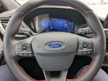 Photo 15 du bon plan FORD Kuga 2.5 Duratec 190ch FHEV E85 ST-Line X BVA occasion à 35450 €
