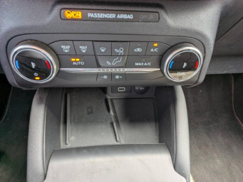 Photo 19 du bon plan FORD Kuga 2.5 Duratec 190ch FHEV E85 ST-Line X BVA occasion à 35450 €