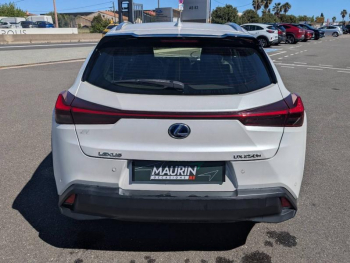 Photo 4 du bon plan LEXUS UX 250h 2WD Pack occasion à 21885 €