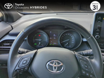 Photo 13 du bon plan TOYOTA C-HR 122h Edition 2WD E-CVT RC18 occasion à 19990 €