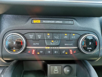 Photo 15 du bon plan FORD Kuga 2.5 Duratec 225ch PHEV Vignale BVA occasion à 34990 €