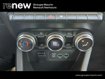 Photo 29 du bon plan RENAULT Clio 1.6 E-Tech 140ch Business -21 occasion à 16890 €