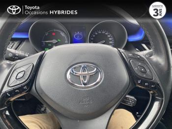 Photo 13 du bon plan TOYOTA C-HR 122h Graphic 2WD E-CVT RC18 occasion à 18490 €