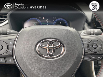 Photo 13 du bon plan TOYOTA RAV4 2.5 Hybride Rechargeable 306ch Design AWD-i MY24 occasion à 41990 €