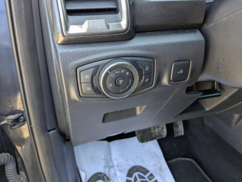 Photo 10 du bon plan FORD Ranger VUL 2.0 TDCi 213ch Double Cabine Wildtrak BVA10 occasion à 34900 €