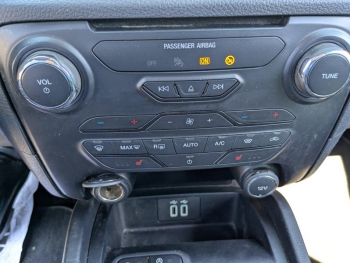 Photo 15 du bon plan FORD Ranger VUL 2.0 TDCi 213ch Double Cabine Wildtrak BVA10 occasion à 34900 €