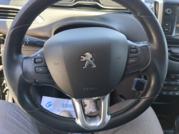 Photo 16 du bon plan PEUGEOT 2008 1.2 PureTech 110ch E6.c Allure EAT6 ( Courroie faite chez PEUGEOT ) occasion à 12990 €