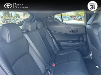 Photo 7 du bon plan TOYOTA C-HR 122h Graphic 2WD E-CVT RC18 occasion à 18990 €