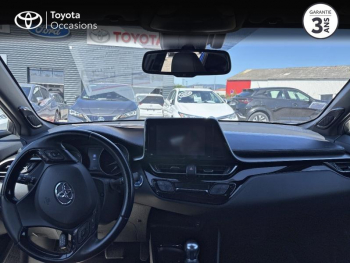 Photo 8 du bon plan TOYOTA C-HR 122h Graphic 2WD E-CVT RC18 occasion à 18990 €
