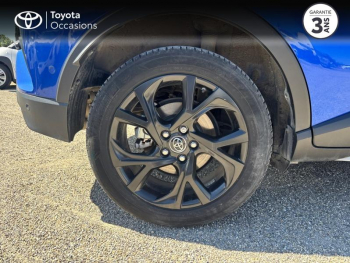 Photo 16 du bon plan TOYOTA C-HR 122h Graphic 2WD E-CVT RC18 occasion à 18990 €