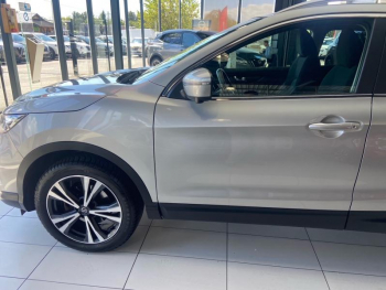Photo 10 du bon plan NISSAN Qashqai 1.3 DIG-T 140ch N-Connecta 2019 occasion à 16390 €