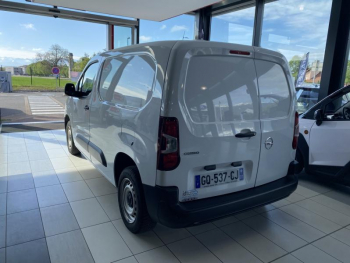 Photo 3 du bon plan OPEL Combo Cargo VUL M 650kg BlueHDi 100ch S&S occasion à 19490 €