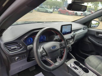 Photo 16 du bon plan FORD Kuga 2.5 Duratec 190ch FHEV E85 ST-Line X BVA occasion à 32000 €