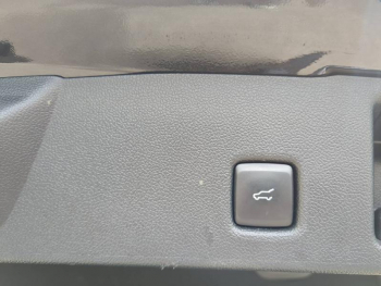 Photo 22 du bon plan FORD Kuga 2.5 Duratec 190ch FHEV E85 ST-Line X BVA occasion à 32000 €
