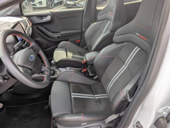 Photo 10 du bon plan FORD Puma 1.5 EcoBoost 200ch S&S ST occasion à 34670 €