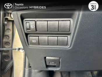 Photo 10 du bon plan TOYOTA Yaris 116h Dynamic Business 5p + Programme Beyond Zero Academy MY22 occasion à 19790 €