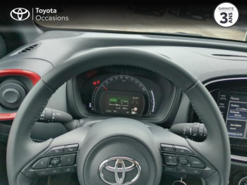 Photo 13 du bon plan TOYOTA Aygo X 1.0 VVT-i 72ch Design MY23 occasion à 15990 €