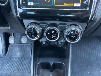 Photo 13 du bon plan SUZUKI Swift 1.2 Dualjet Hybrid 83ch Pack occasion à 14990 €